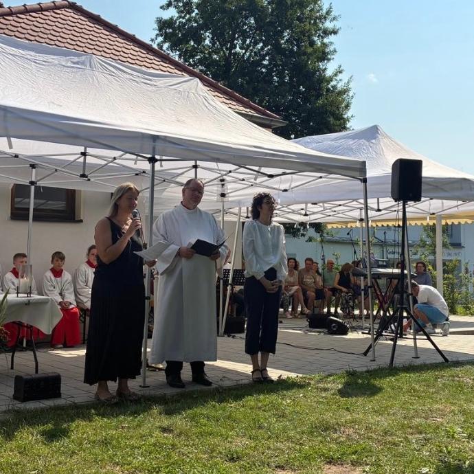 Bild vom Gottesdienstvorbereitungsteam und Gemeindereferent
