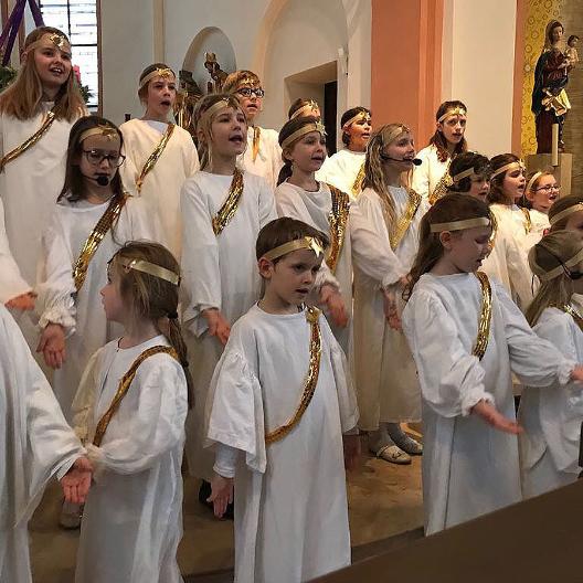 Engels-Chor auf Tournee