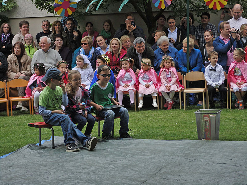 KINDERGARTEN